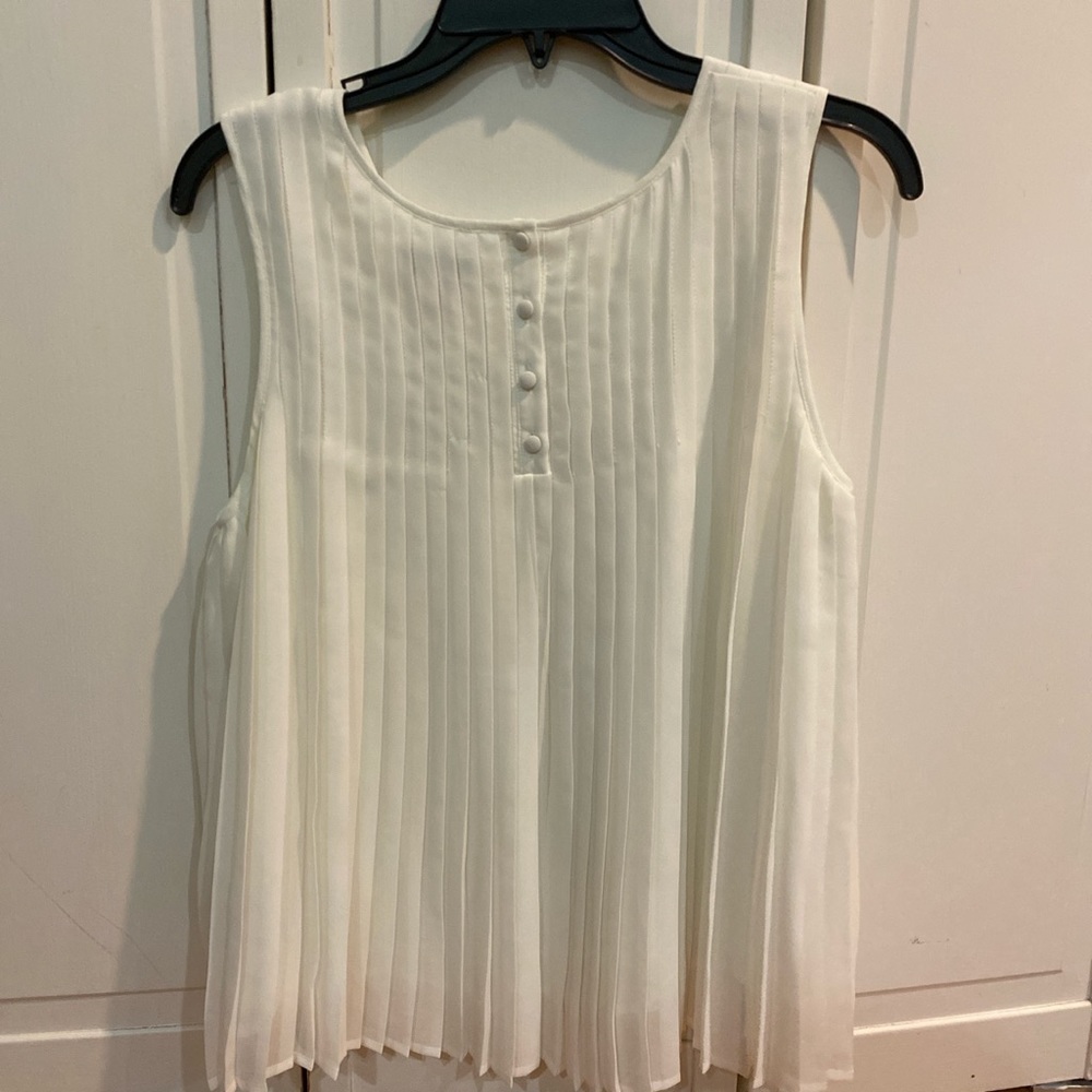 Beautiful white flowy blouse